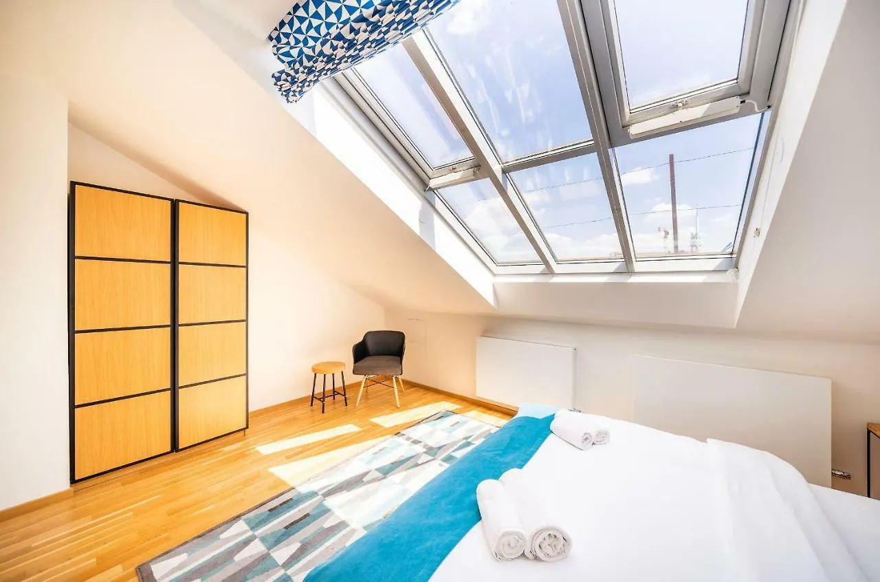 شقة 5Br+3.5Bt Wilson Central Apt. براغ